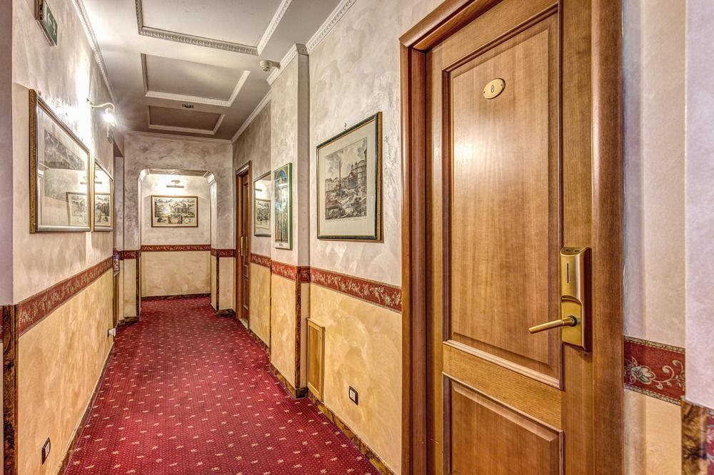 Giuliana Hotel 2*