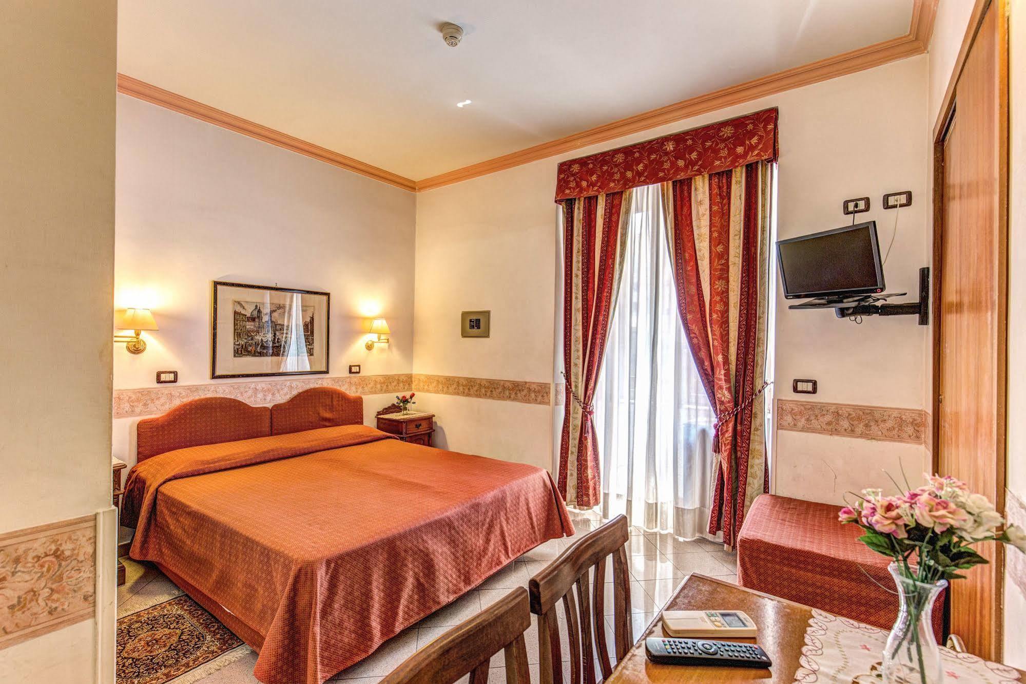 Hotel Giuliana Rom